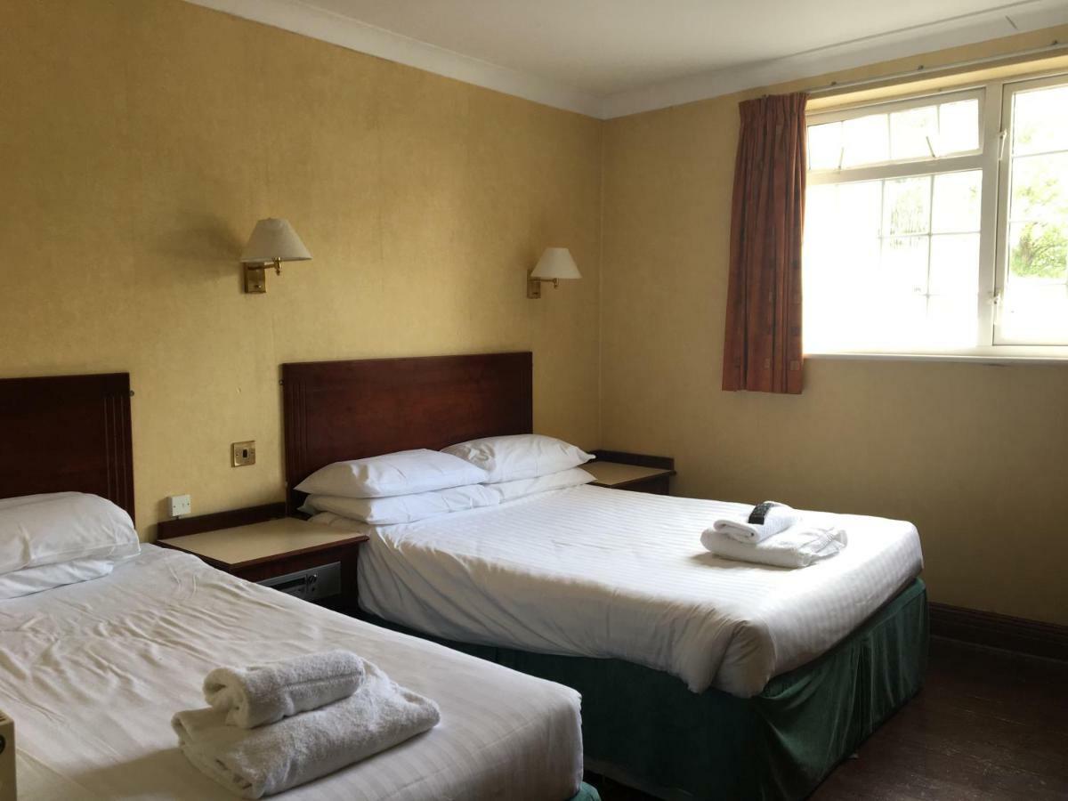 Cedar Tree Hotel Рагли Экстерьер фото